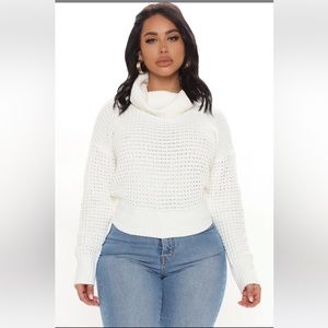 Fashion nova turtleneck sweater color ivory size large